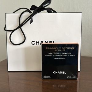 NEW Chanel Oversize Illuminating Powder Pearly White highliter + gift bag